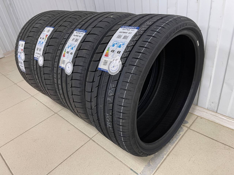 組み合わせ自由自在 GL230610-5 TRIANGLE 245/40 R18、 2021年 - 通販